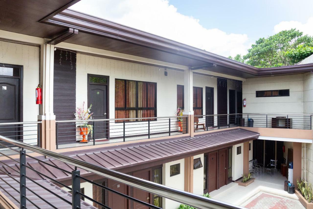 Oyo 153 Espacio De Clarita Hometel Davao City Buitenkant foto