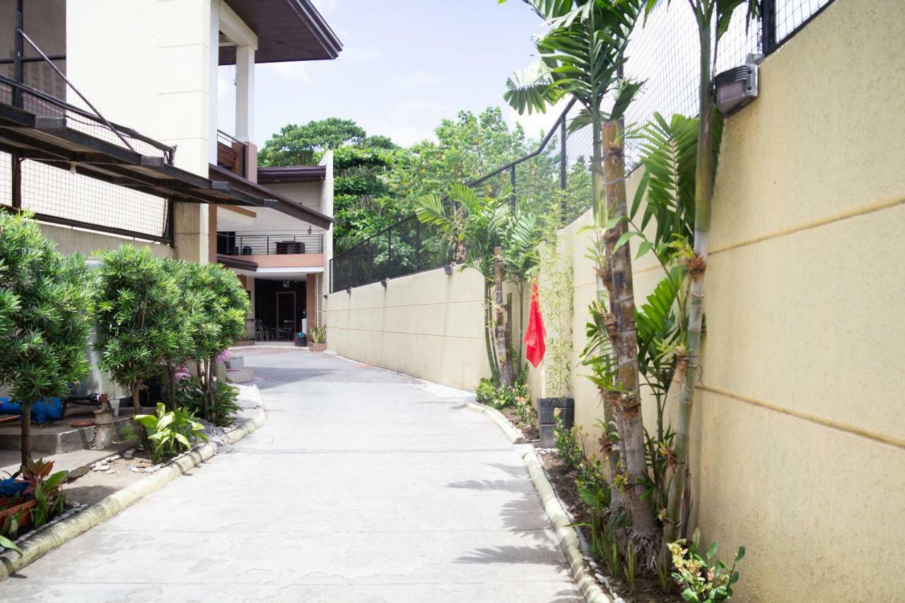 Oyo 153 Espacio De Clarita Hometel Davao City Buitenkant foto